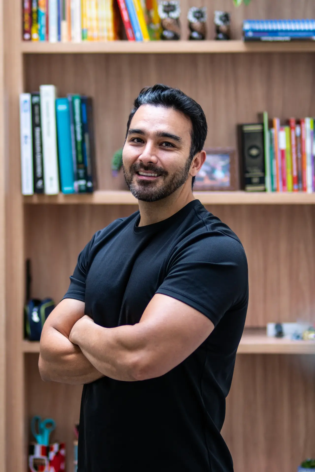 Rafael Marques Kawabata, fisioterapeuta a domicílio em São Paulo, especialista em Ortopedia, Traumatologia e Gerontologia